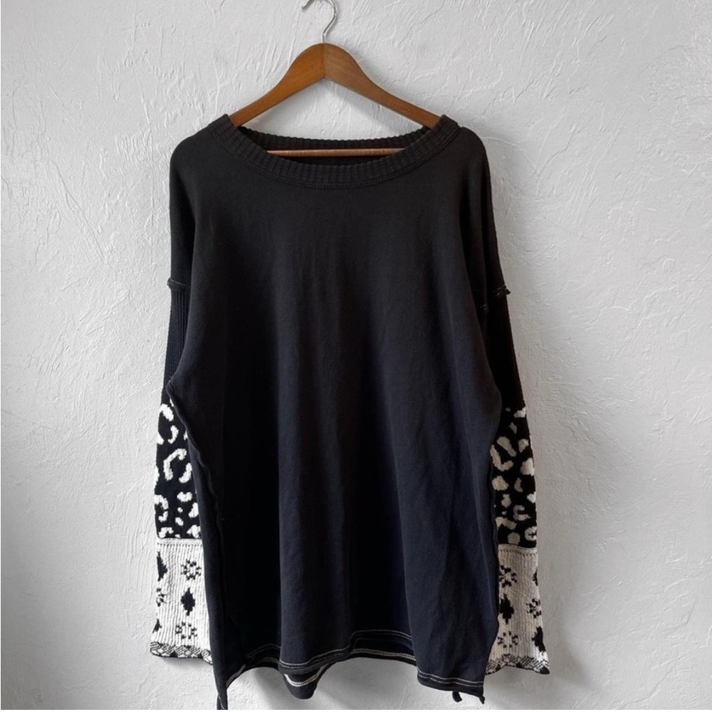 We The Free Tiger Style Cuff Boho Animal Print Knit Black Long Sleeve Sweater XL